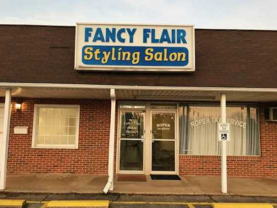 Beauty Shop/ Styling Salon - $4000 (Berea SC)  