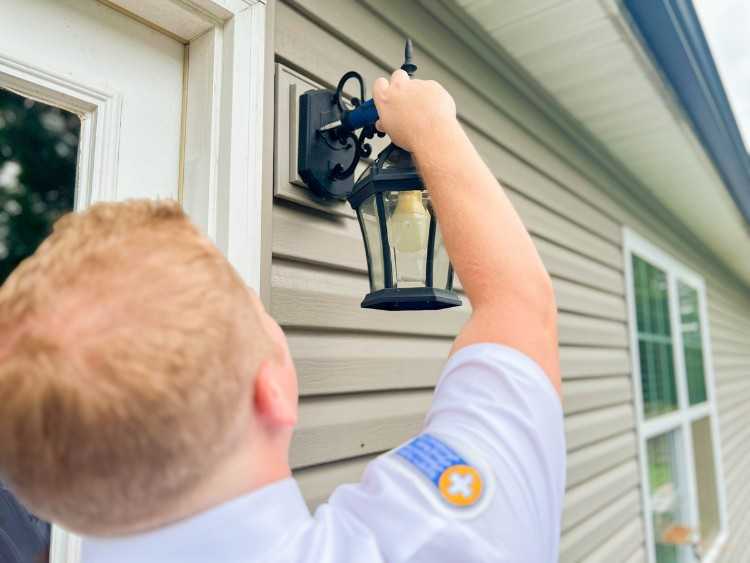 Outdoor_lighting_-_porch_light_.jpg