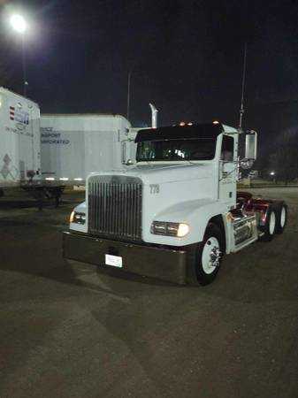 1995 freightliner fld 120 - $28,000