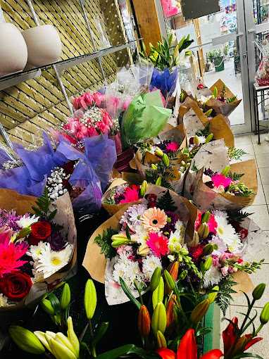 Flower Delivery Brampton CA.jpg