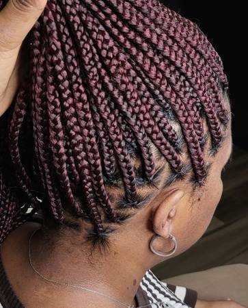  Knotless braids / box braids 